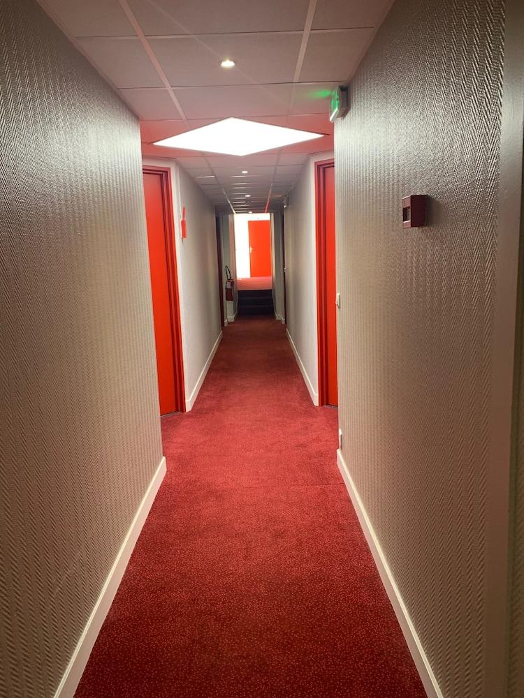 ดิ ออริจินัล ซิตี้ โฮเทล กอสติแยร์ นีม Hotel นีมส์ ภายนอก รูปภาพ